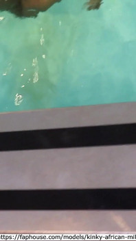Flashing in the Second Hand Shop 01 & Learning to Swim, Lesson 02