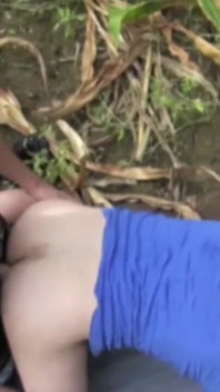 Flacher junge von twink im exhibitionismus im freien gefickt