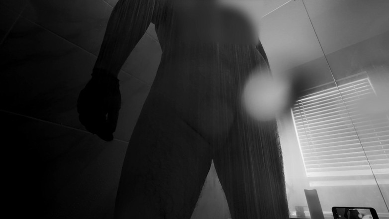 Ivan the Pleasure Dom: Lelaki berkahwin lurus mengongkek dildo di bilik mandi (bahagian 1)