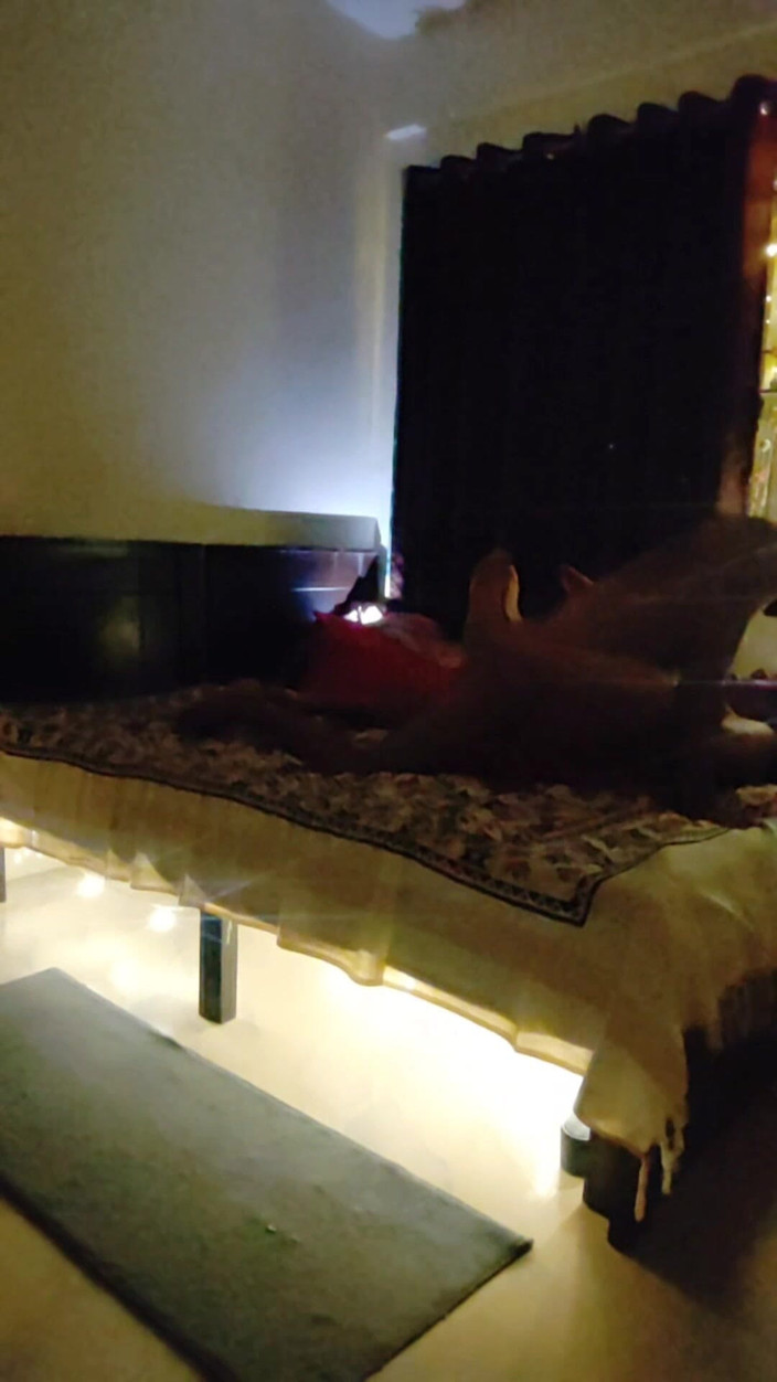 ItemRiya05: Индийская подруга дези стонет от удовольствия