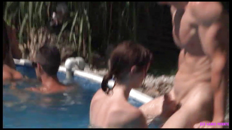 Czech Pornzone: 花园烧烤狂欢 vol.4