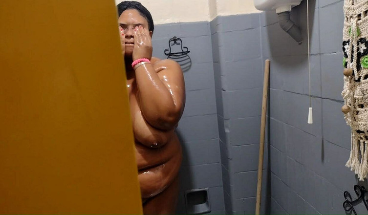 Jeanne Welsh: Min styvmor badade och jag kommer i hennes mun och...