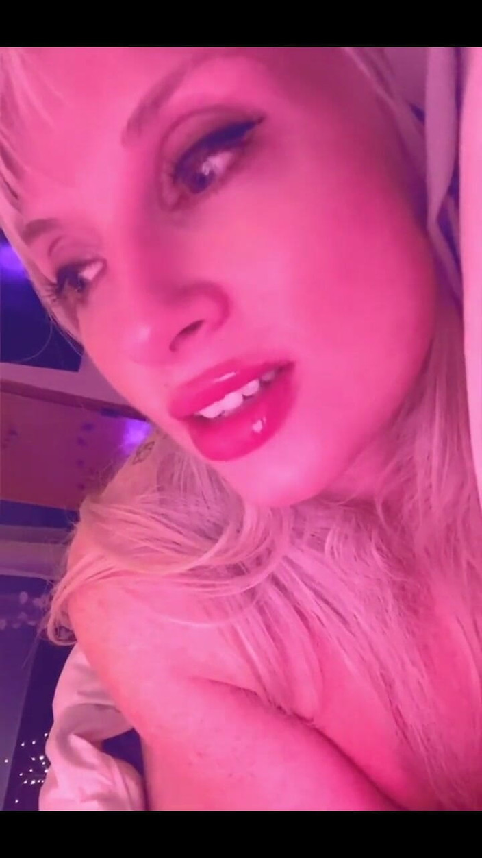 PaintedRose: Ultime notti a letto