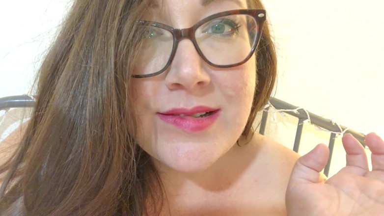 cutejayne: Shrunken and masturbating on your stepmom