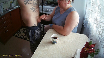 Zona901: Jerked off the sperm into my coffee glass