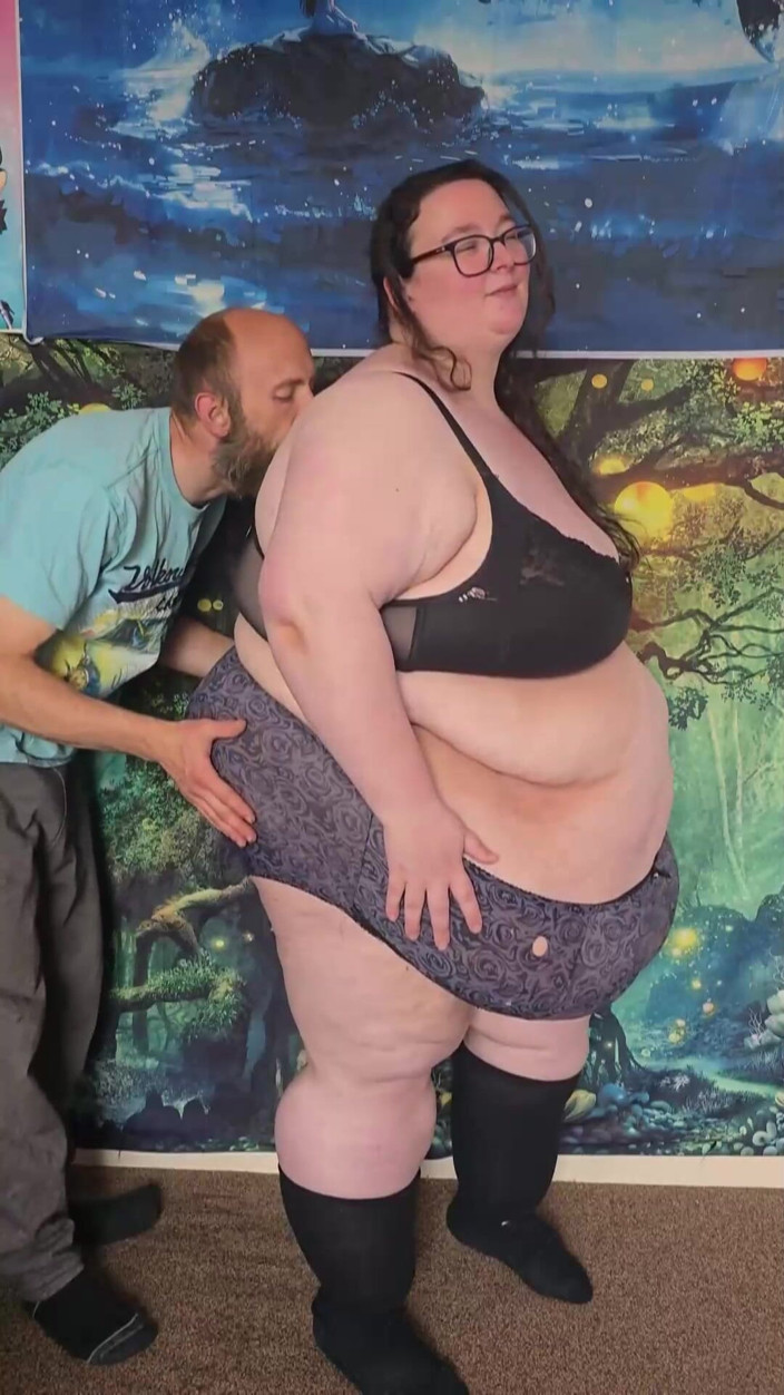 SSBBW Hunter: SSBBW Stripped Down to Underwear Part 1