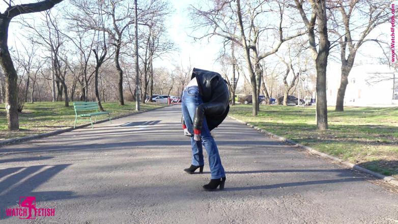 Gymnastic: Contortion outdoor