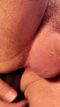 Dvojitý sissygasmus s černou v mé chlapecké vagíně