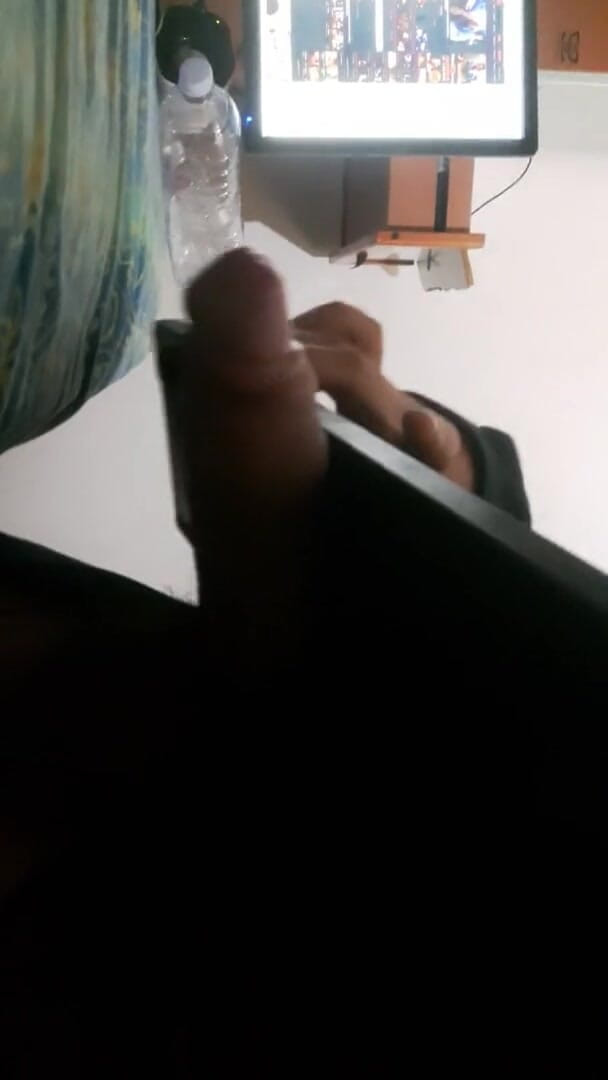 Lo Zborro: Velký italský penis jen pro sexy holky