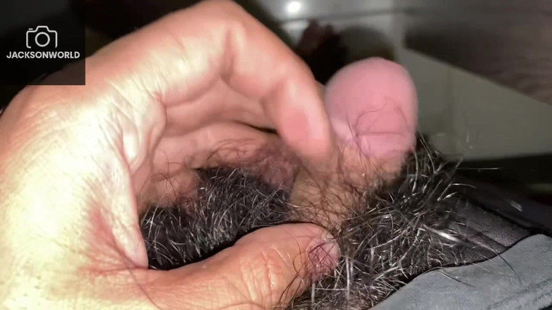 Jackson World: हॉट एकल सत्र मुझे अपनी कोठरी के सामने हस्तमैथुन करते हुए तब तक देखता हूं जब तक मैं अब पीछे नहीं पकड़ नहीं सकता