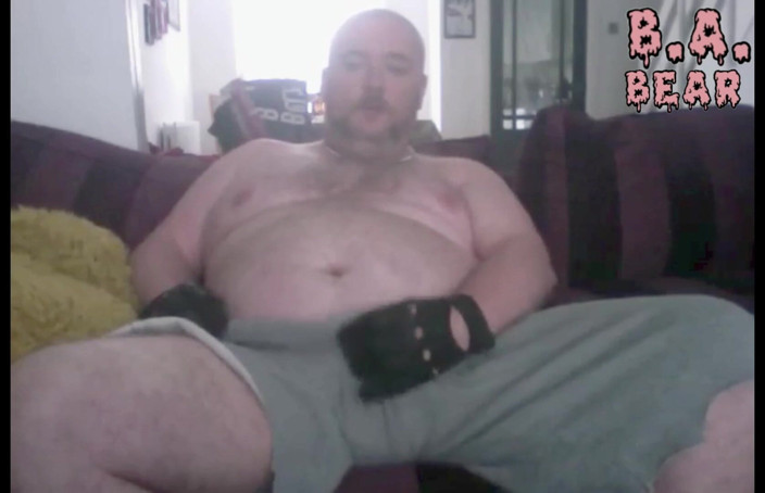 B A Bear: Stepdaddy Wanks in His Black Leather Gloves