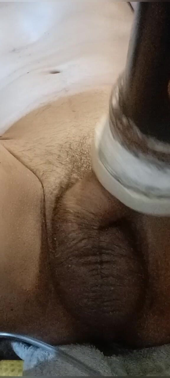 Masturbathor: Самообслуговування з diy іграшками.