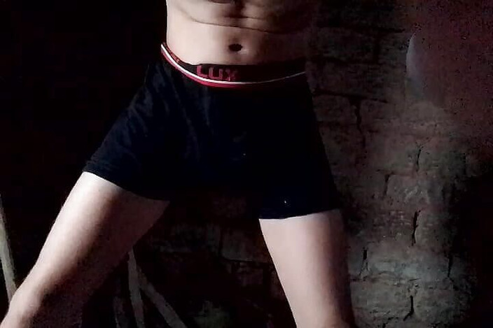 Gangbang straight: Sikalisa XXX