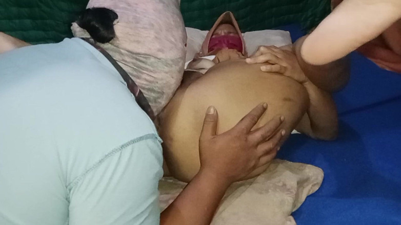 Babang endut: Indonesia âm hộ của mẹ kế của tôi yêu cầu liếm...