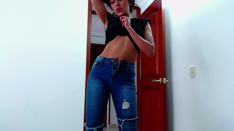 Anastasia Roberts: Jeans fetishes