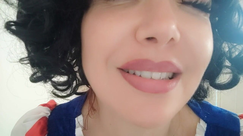 savannahamatoriale: snowhite, your favourite princess