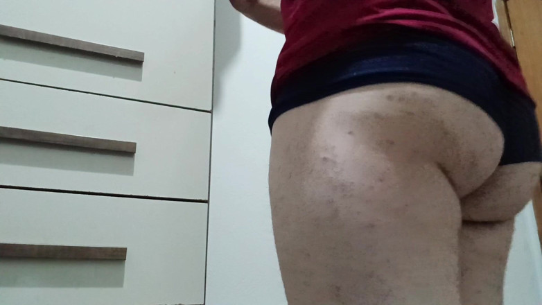amateurbrazilian: Showing You My Big Ass so You Can Masturbate