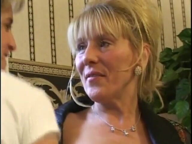 Girl on Girl: Slutty older blonde gets her pussy licked by hot younger...