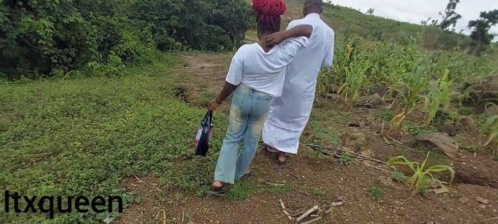 ITX_Kwin: Hiking with the Billionaire I Met at the Club