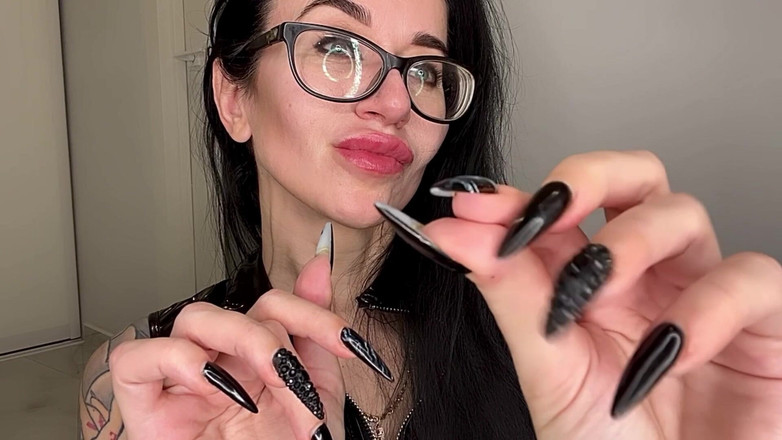 Julia domaina: Fingering memekku pakai kuku panjang, jari panjang dan gaun pvc...