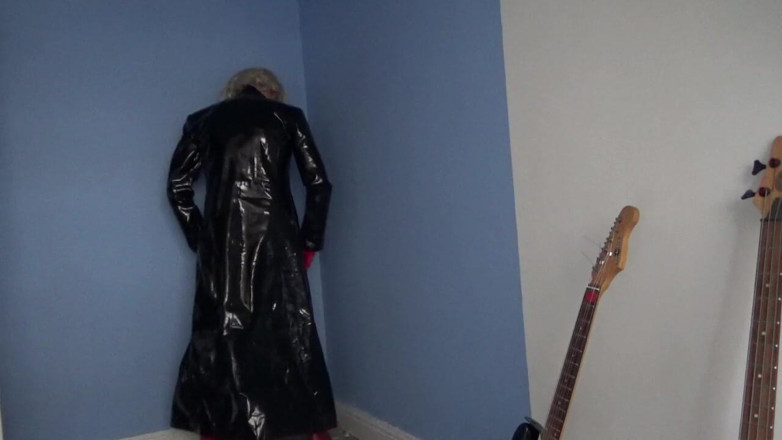 Leather Kirsten: Naughty in Pvc and Leather
