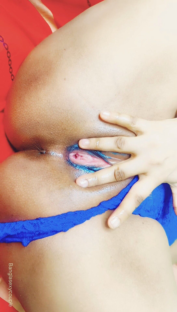 Banglasexycouple: Femei frumoase care se masturbează pizda