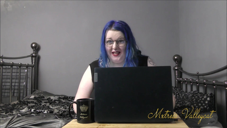 Mxtress Valleycat: Jerking from home