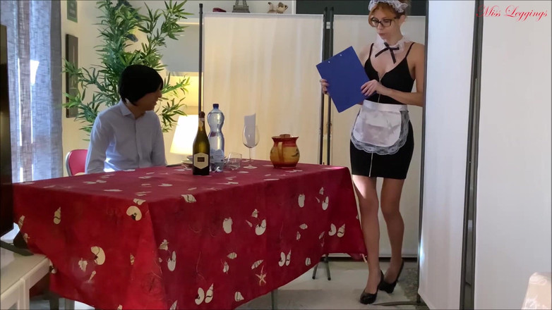 MissLeggings: "da Alice" restoranının porno menüsü