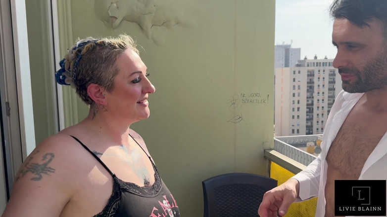 Livie Blainn: Açık havada oral seks