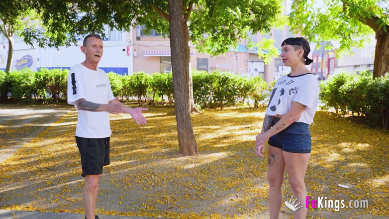FAKings: Yaşlı adamın penisi var. Leine Rebel, Alternatif Sahtelikte Battı
