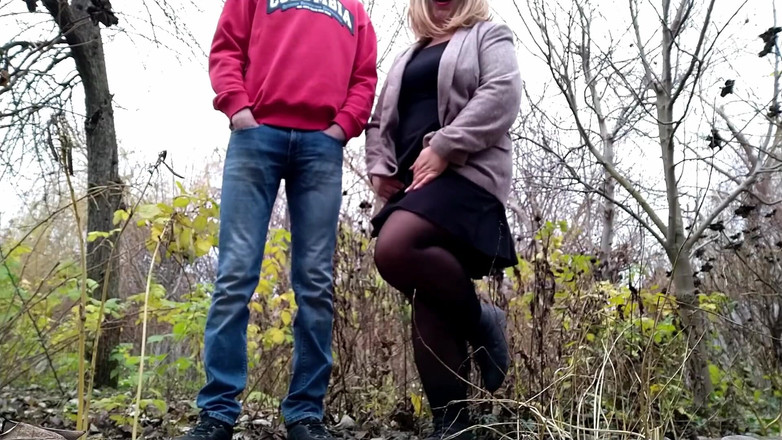 OurFetishLife: प्रकृति में सेक्सी सौतेली माँ छेद