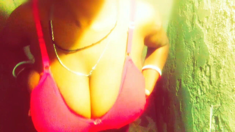 Sweet: Videoclip incitant cu sex indian