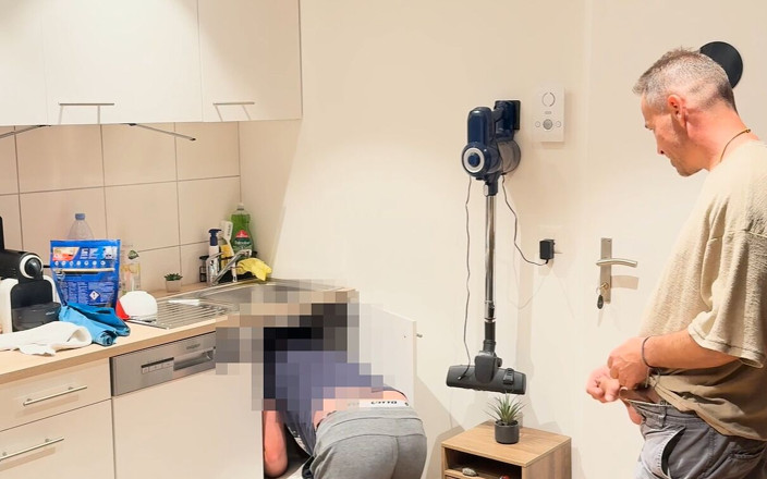 AntoGoesHunting: Flashing the Curious Repair Guy and Sucking Him Until He...