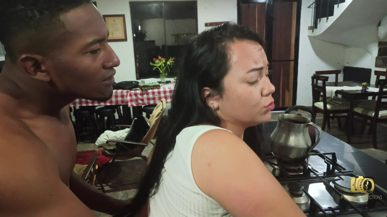 Rioc69: Rioc вчить Аніту користуватися кухонним прилавком