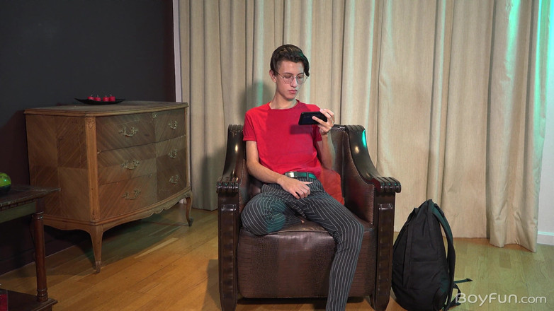 BoyFun Solo: Po vysoké škole Masturbace