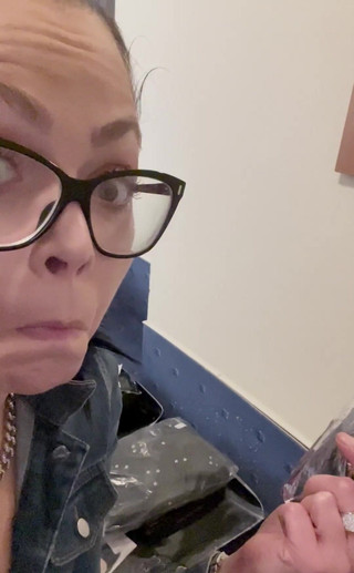 Shione Cooper: 写真撮影の前に私と私のフェチのものを紹介してください