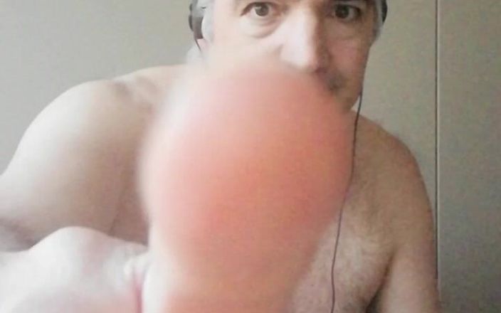 Setesesso7: Дрочка руками для тебе, мій друг