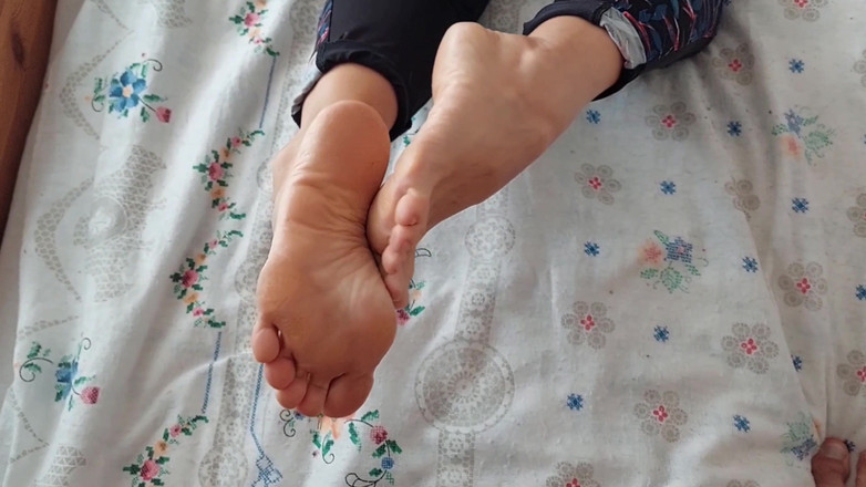 Selena701: Nghiệp dư tóc vàng người vợ trưởng thành thích tôn...