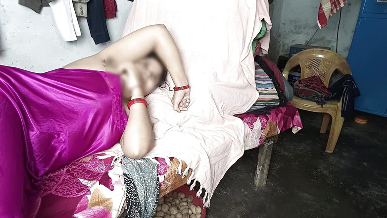 Pyaripooja22: Hari ini aku dientot sama abang iparku, sementara itu ibu...