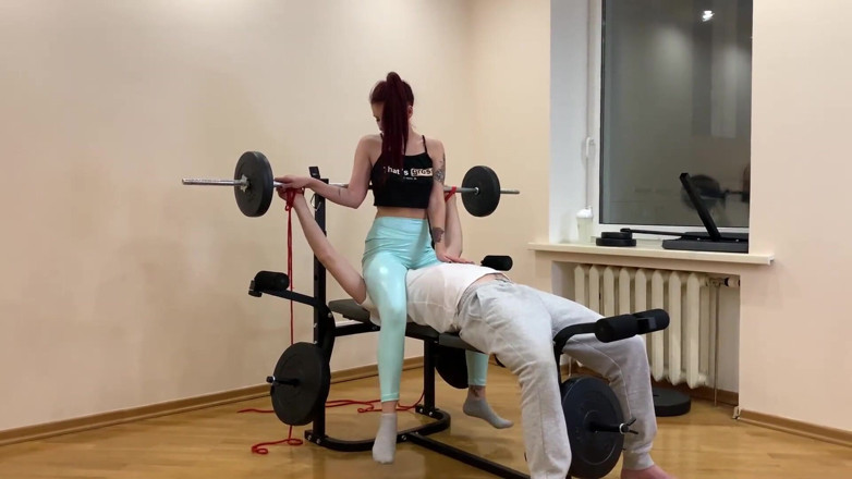 Petite Princesses Femdom: Red Head Mistress Sofi in Blue Leggings Face Sitting and...