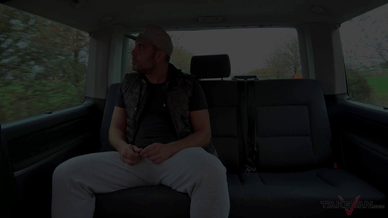 Take Van: Худа красуня з гарною дупою отримує член і сперму, як повія