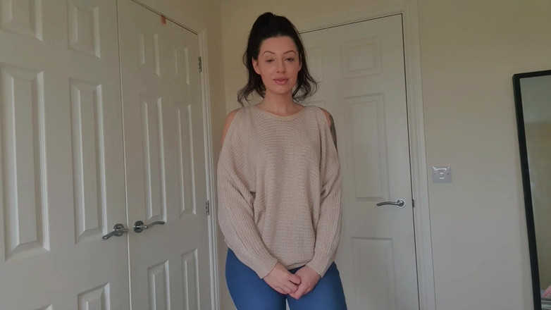 Tattooed Temptress: Pissing for Doctor