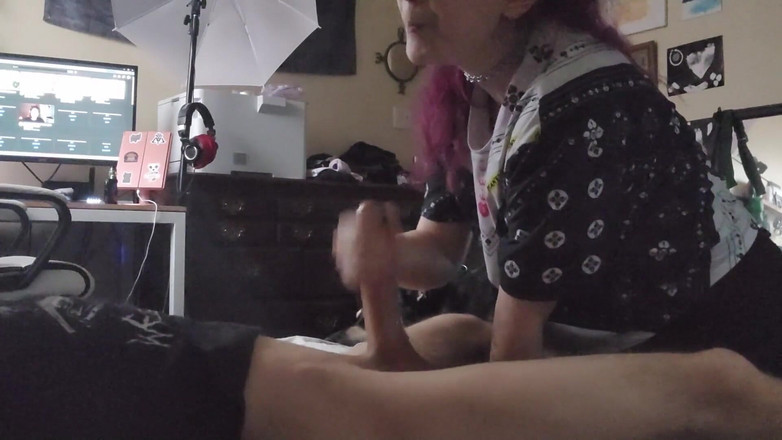 lilredvelvettt: Cum îmi pregătesc pula mare de cascador pentru o filmare