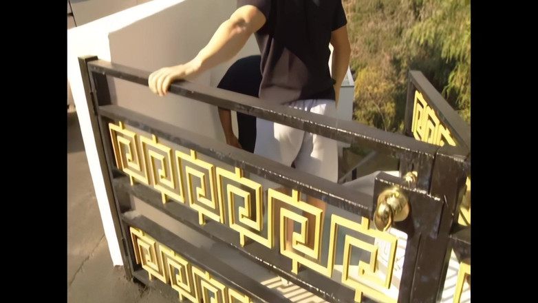 Bewitched!: Дику Меліссу Мілано Добре Трахкали В Спортзалі Великим Членом