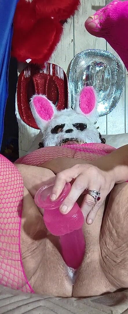 HerculesnVENUS: Let's Play I Want Your Cock with a Furry Mask...