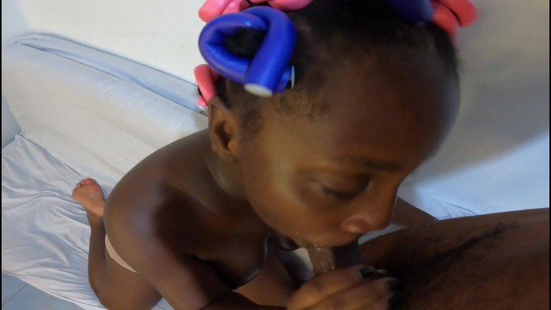 Mastermeat1: 他的颜射荡妇婊子，我很有趣的大小操我的嘴巴，但射在我顺从的黑脸上 - mastermeat1