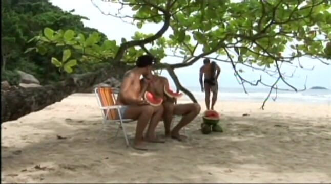 Bad Boyz: Nice gay 3some on the beach