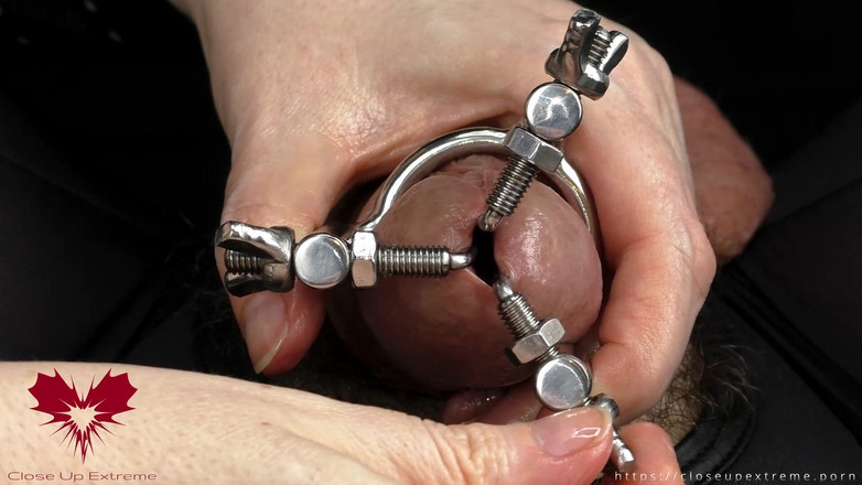 Close Up Extreme: Dilatação do orifício, glande expandida e bloqueio de espermatozóides por...