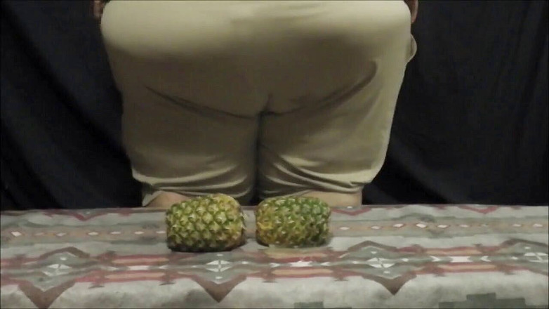 Full Weight Productions: BigmommaKat bermain dengan makanannya