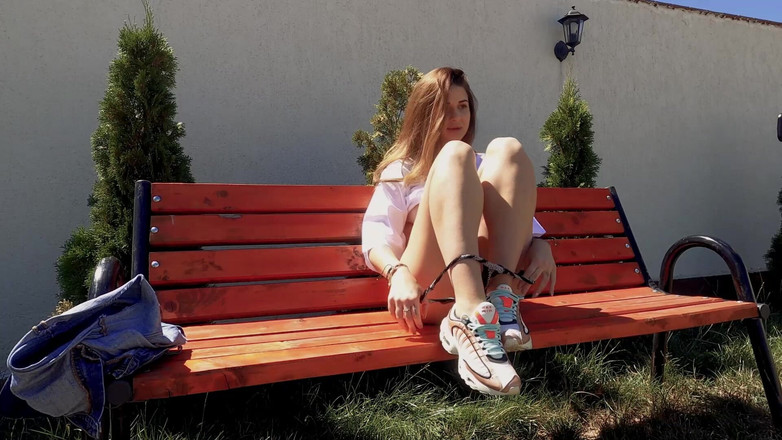 SassyTiff: Dışarıda fışkırtıyor